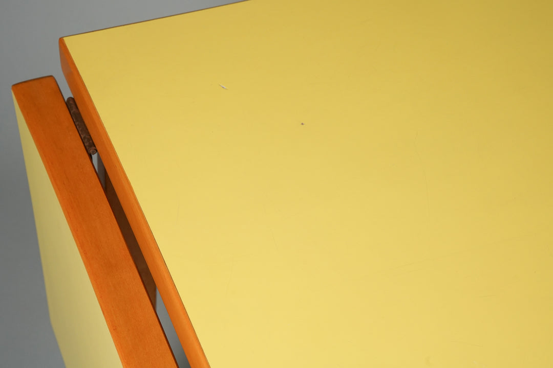 Model DL 82 drop-leaf table, Alvar Aalto, Oy Huonekalu- ja Rakennustyötehdas Ab, 1950s