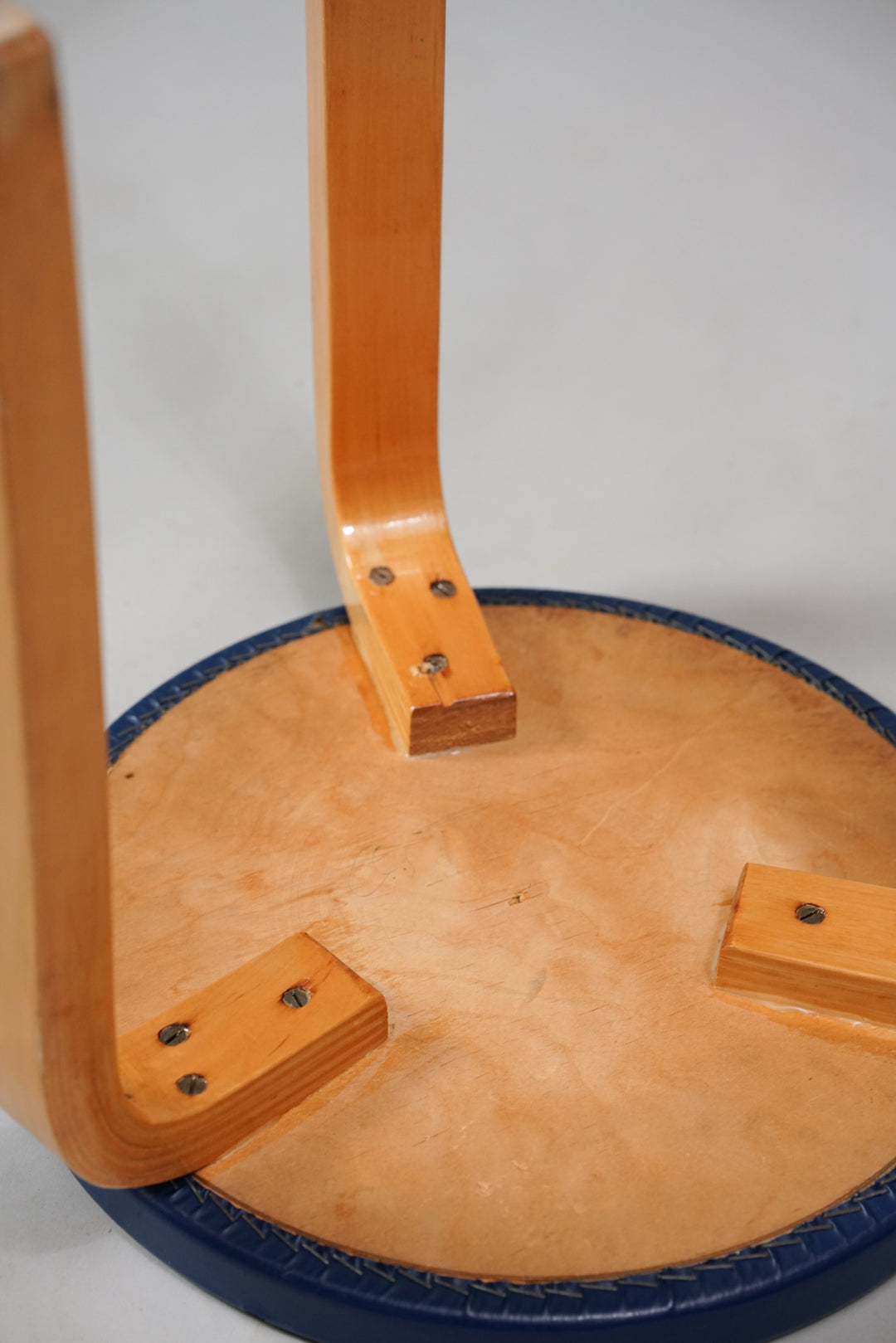 Stools model 60 (3 pieces), Alvar Aalto, Artek, 1950/1960's