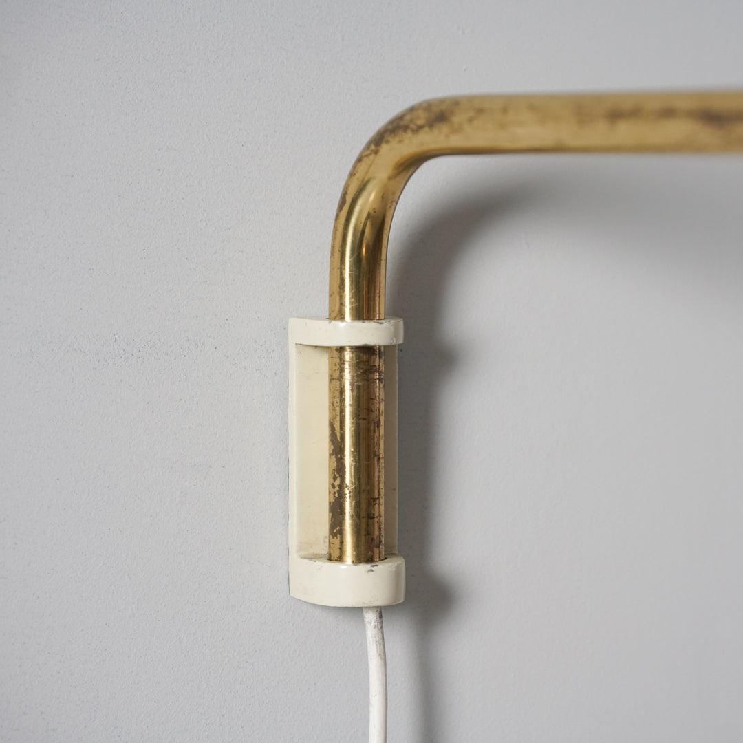 Wall light model 3062, Lisa Johansson-Pape, Orno, Mid 20th Century