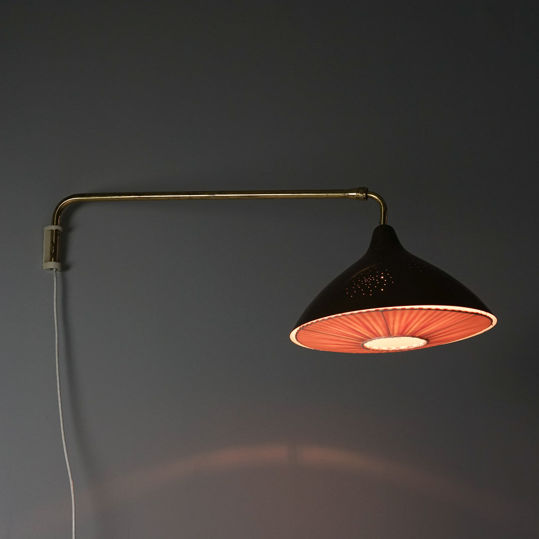 Wall light model 3062, Lisa Johansson-Pape, Orno, Mid 20th Century