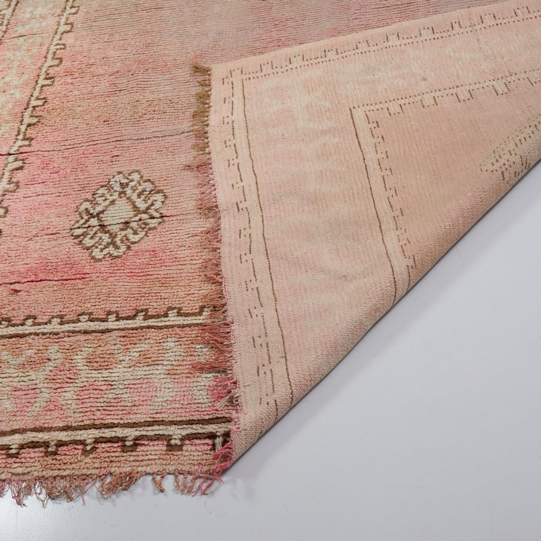 Moroccan vintage rug