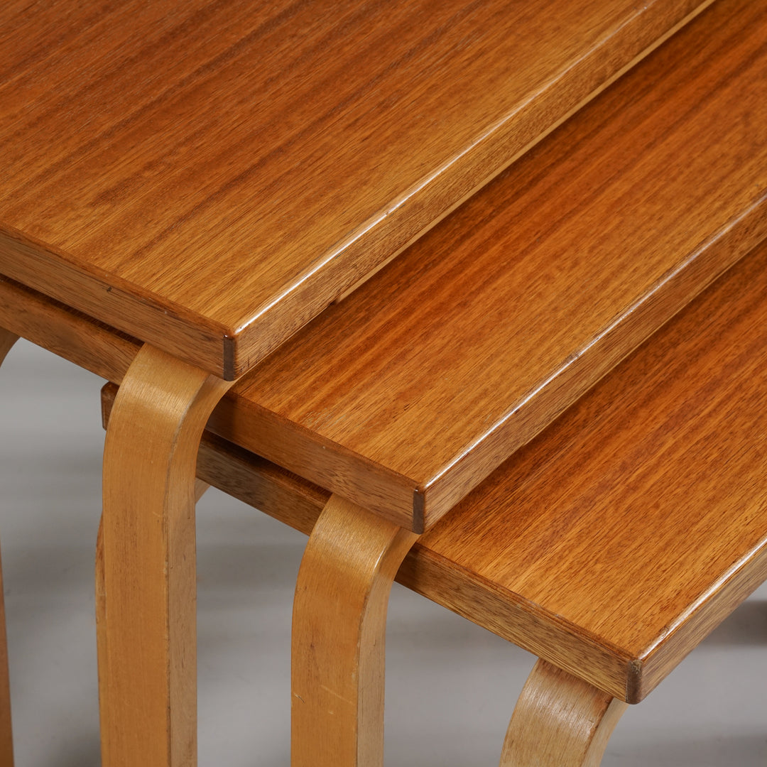 Nesting tables, Alvar Aalto, Oy Huonekalu- ja Rakennustyötehdas Ab, 1950s