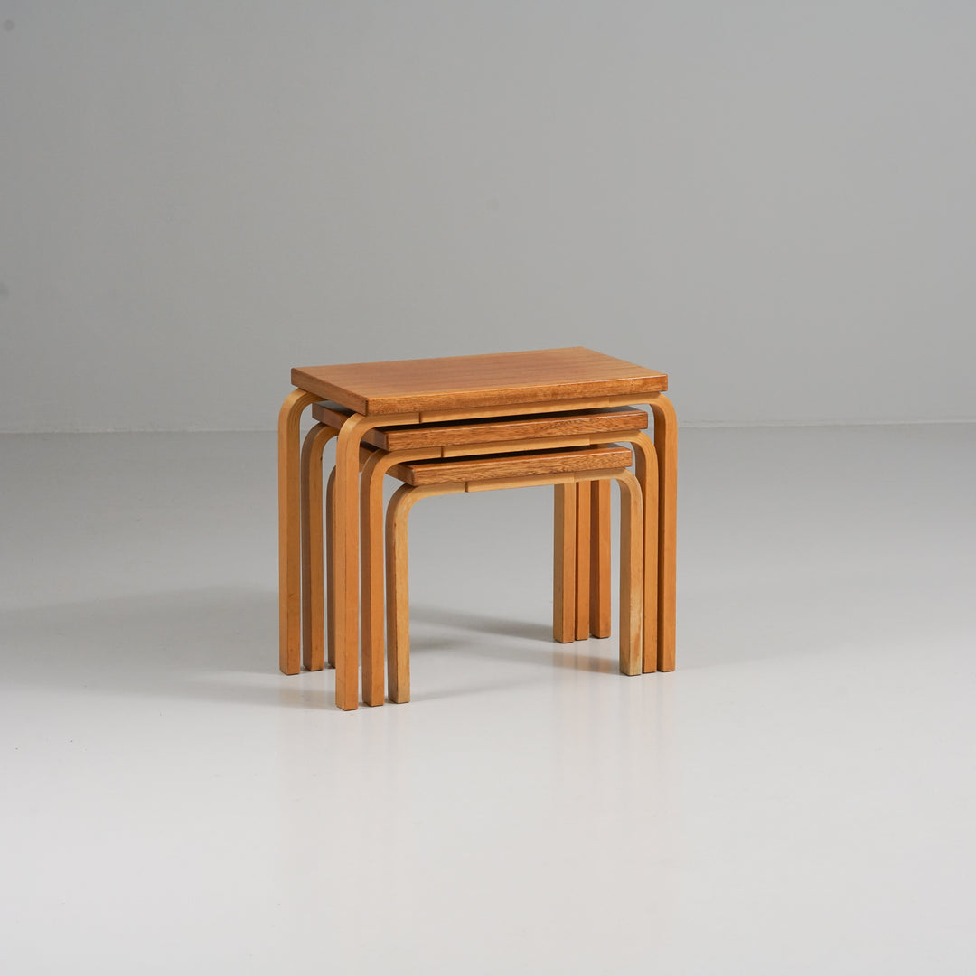 Nesting tables, Alvar Aalto, Oy Huonekalu- ja Rakennustyötehdas Ab, 1950s