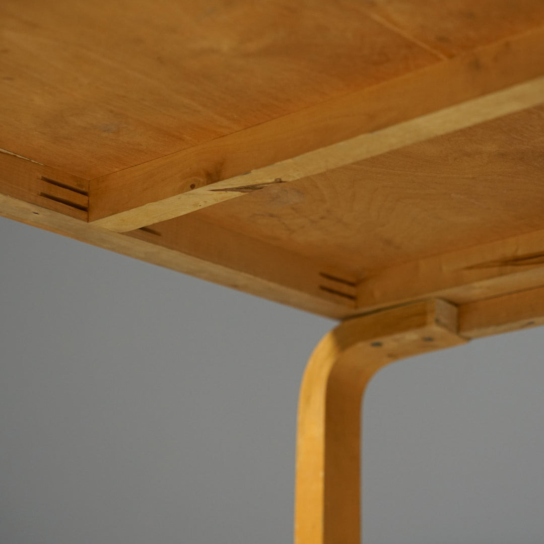 Malli 81C pöytä, Alvar Aalto, Artek, 50-luku