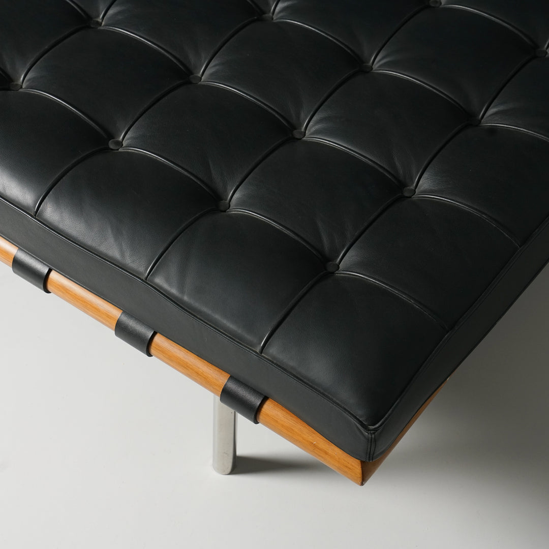 Model Barcelona daybed, Ludwig Mies van der Rohe, Knoll, Early 2000s
